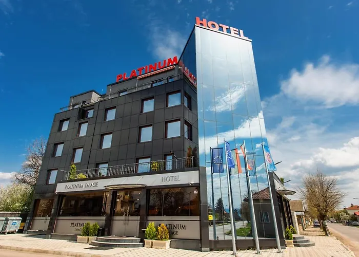 Platinum Image 3* Elin Pelin